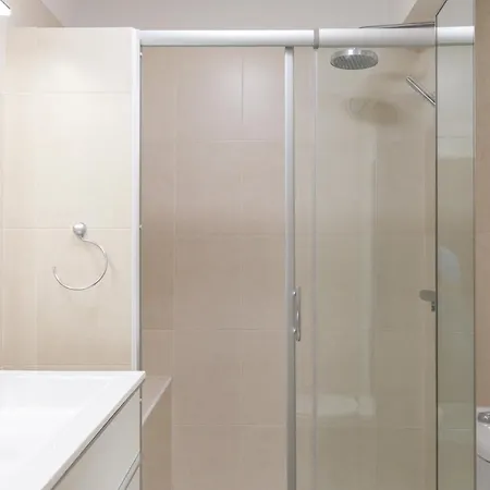 Phoenix Yourhosthelper